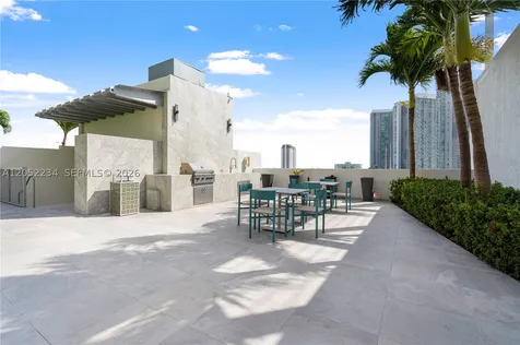 3301 NE 1st Avenue Miami FL 33137