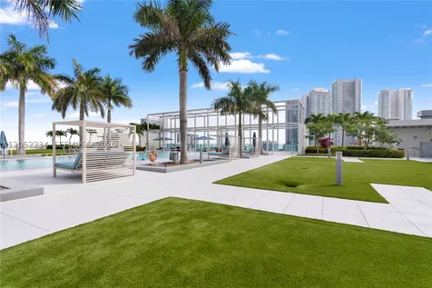 3301 NE 1st Avenue Miami FL 33137