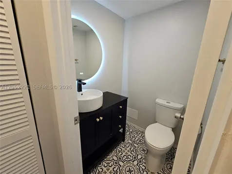 1985 S Ocean Drive Hallandale Beach FL 33009
