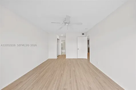 7900 Camino Creek Miami FL 33143