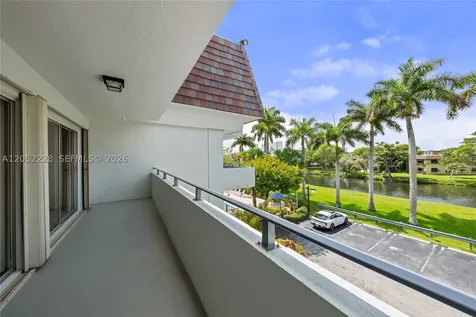 7900 Camino Creek Miami FL 33143