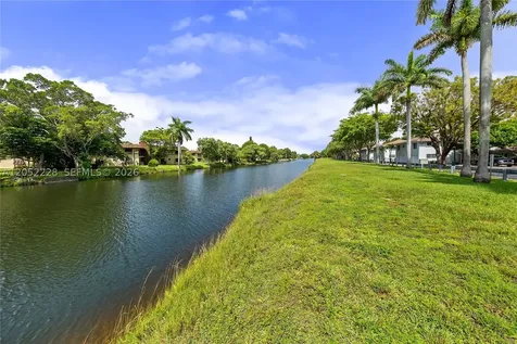 7900 Camino Creek Miami FL 33143