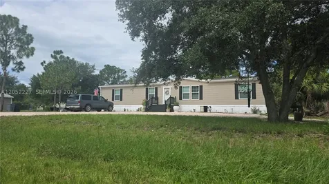 220 S Kennel Street Clewiston FL 33440