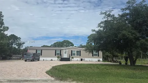 220 S Kennel Street Clewiston FL 33440