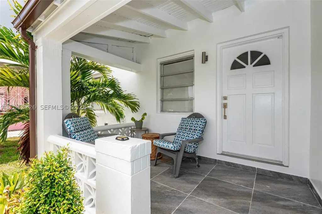 100 SW 58th Avenue Miami FL 33144