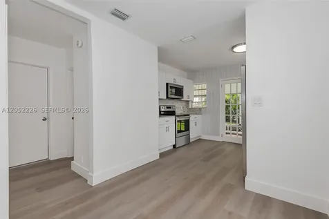 100 SW 58th Avenue Miami FL 33144