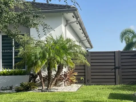 15226 SW 176th Lane Miami FL 33187