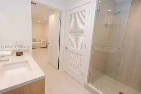 2411 Laguna Circle North Miami FL 33181