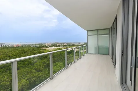 2411 Laguna Circle North Miami FL 33181