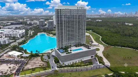 2411 Laguna Circle North Miami FL 33181
