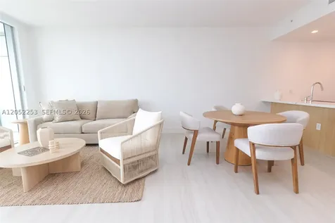 2411 Laguna Circle North Miami FL 33181