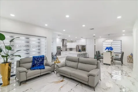 16234 SW 48th Terrace Miami FL 33185