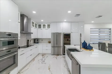 16234 SW 48th Terrace Miami FL 33185