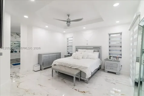 16234 SW 48th Terrace Miami FL 33185