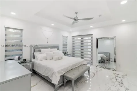 16234 SW 48th Terrace Miami FL 33185