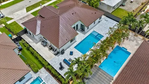 16234 SW 48th Terrace Miami FL 33185