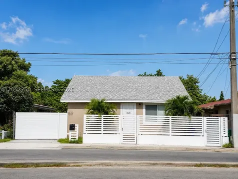 1520 SW 22nd Avenue Miami FL 33145