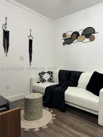 1520 SW 22nd Avenue Miami FL 33145