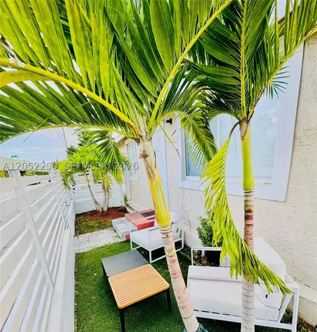 1520 SW 22nd Avenue Miami FL 33145
