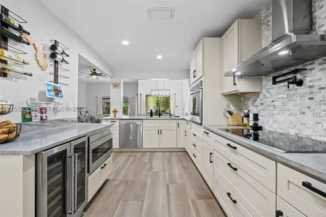 5285 Monterey Circle Delray Beach FL 33484