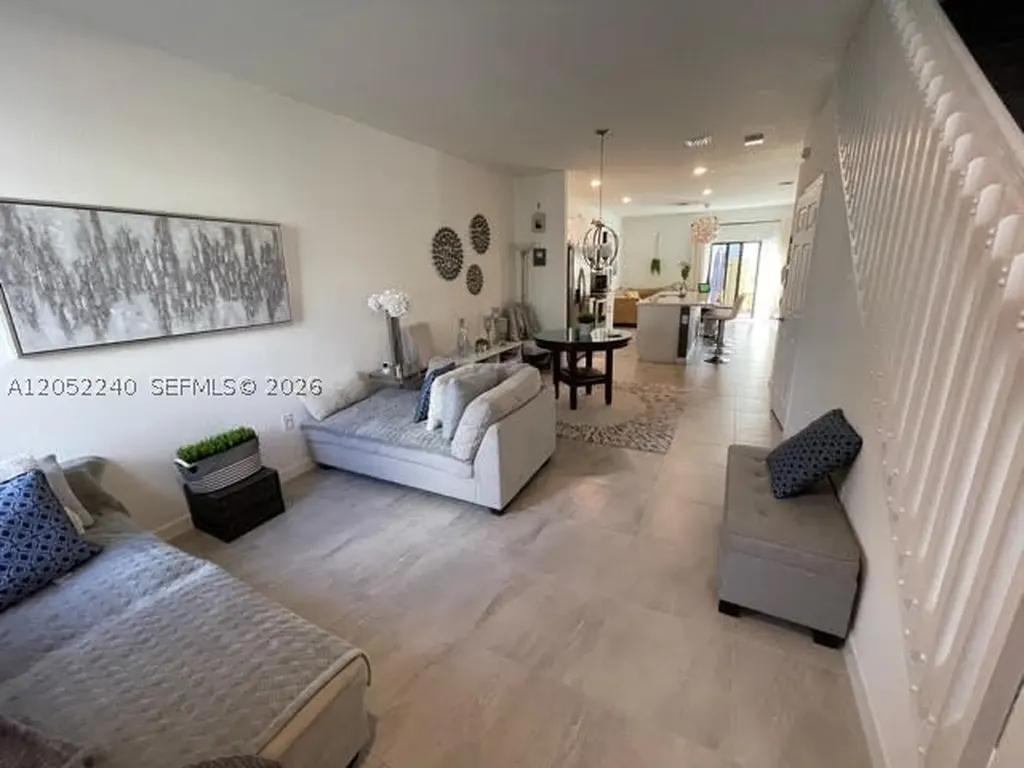 1524 SW 28th Street Fort Lauderdale FL 33315