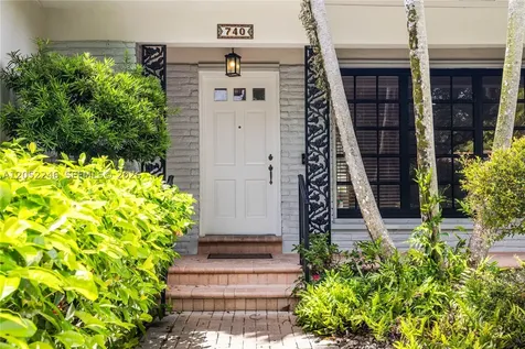 740 Jeronimo Drive Coral Gables FL 33146