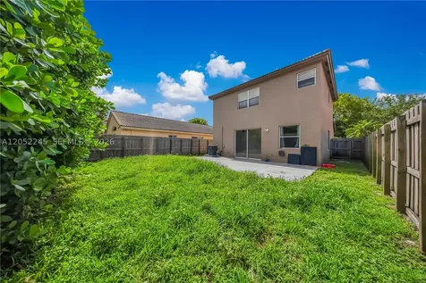 2019 SE 13th Street Homestead FL 33035