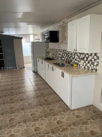7191 W 24th Avenue Hialeah FL 33016