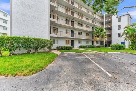 8720 N Sherman Circle Miramar FL 33025