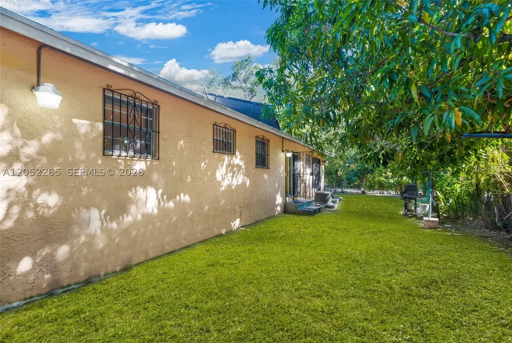 16420 NE 5th Avenue Miami FL 33162