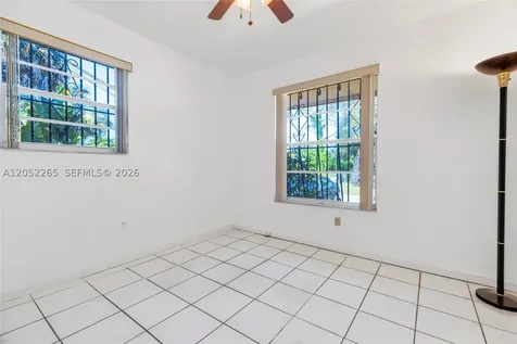 16420 NE 5th Avenue Miami FL 33162