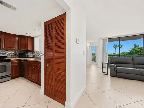 2055 SW 122nd Avenue Miami FL 33175