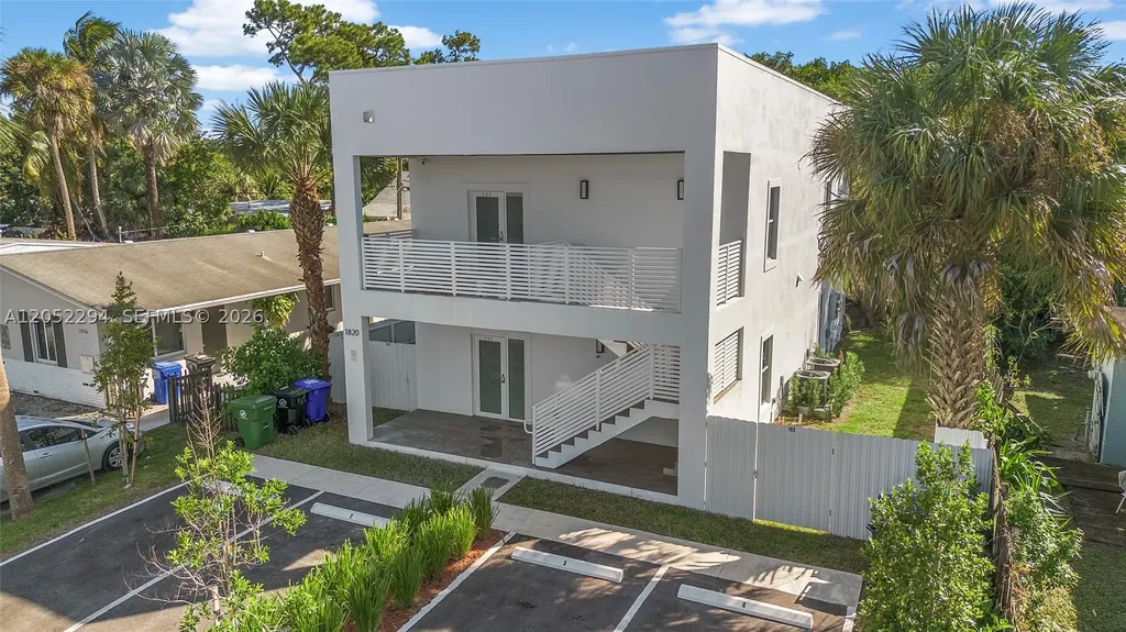 1820 SW 9th Street Fort Lauderdale FL 33312