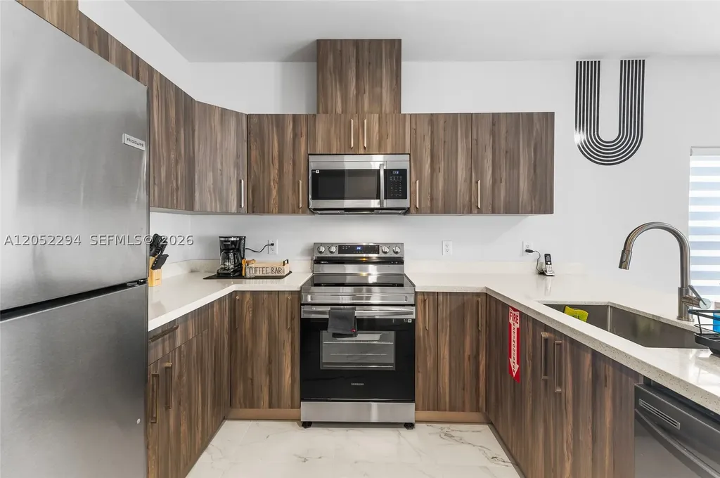 1820 SW 9th Street Fort Lauderdale FL 33312