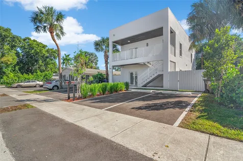 1820 SW 9th Street Fort Lauderdale FL 33312