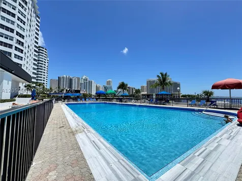 825 Brickell Bay Drive Miami FL 33131