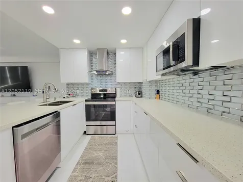 3505 S Ocean Drive Hollywood FL 33019