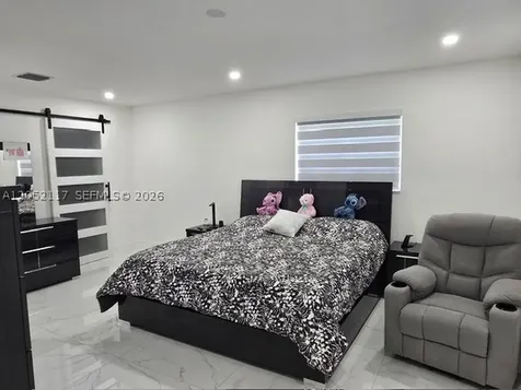 291 NW 93rd Avenue Pembroke Pines FL 33024