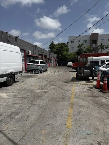 2563 NW 23rd Street Miami FL 33142