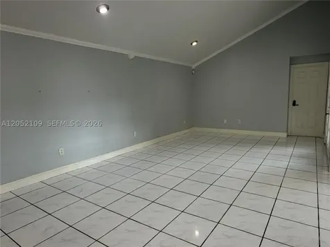 17527 NW 62nd Place N Hialeah FL 33015