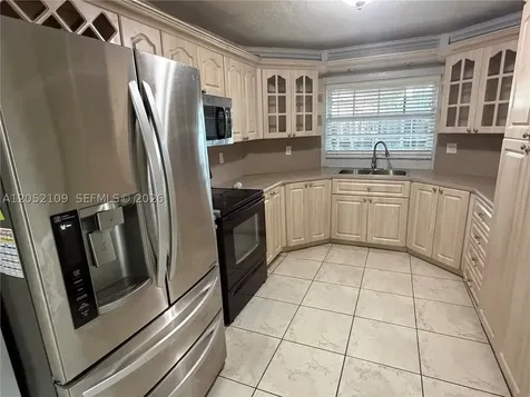 17527 NW 62nd Place N Hialeah FL 33015