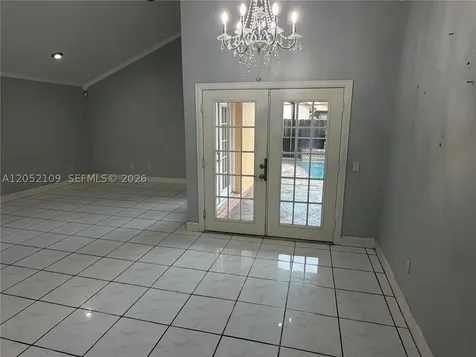 17527 NW 62nd Place N Hialeah FL 33015