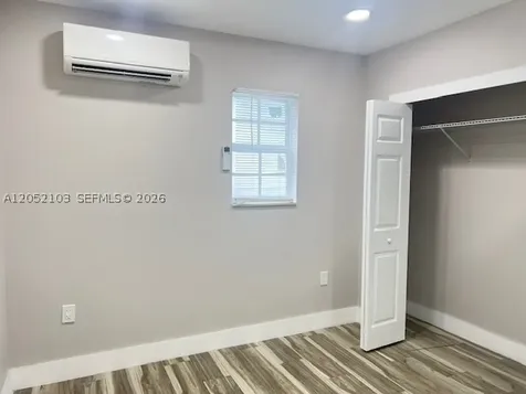 922 NW 2nd Street Miami FL 33128