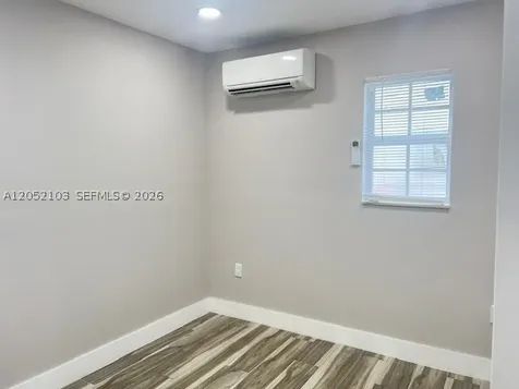 922 NW 2nd Street Miami FL 33128