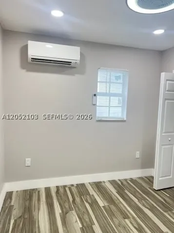 922 NW 2nd Street Miami FL 33128