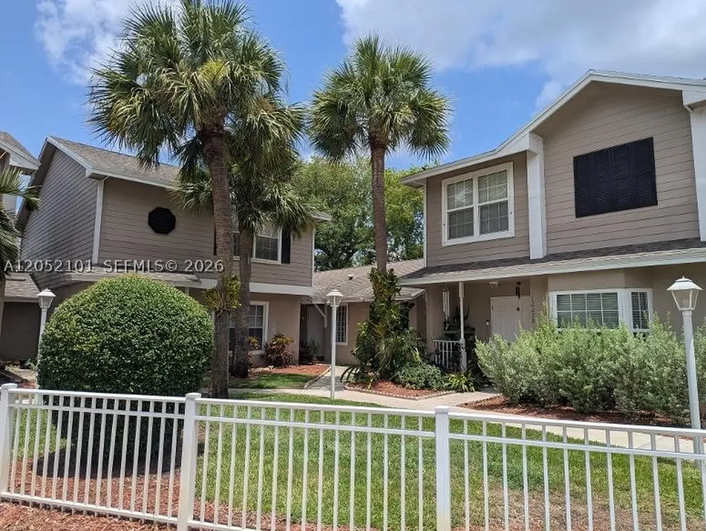 12276 NW 36th Place Sunrise FL 33323