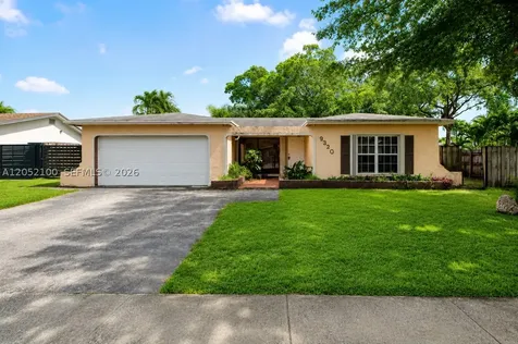 9320 NW 13th Street Pembroke Pines FL 33024