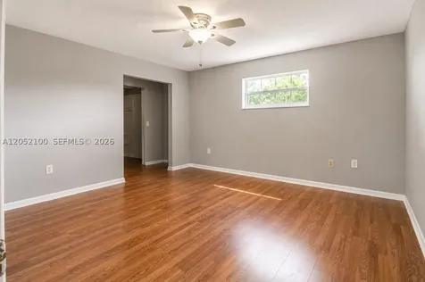 9320 NW 13th Street Pembroke Pines FL 33024