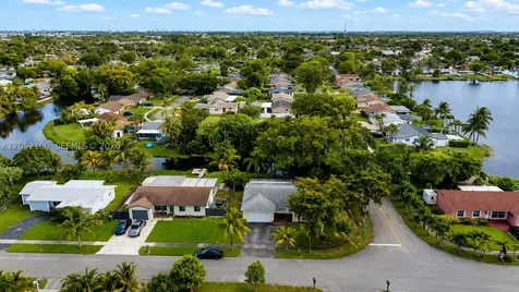 9320 NW 13th Street Pembroke Pines FL 33024