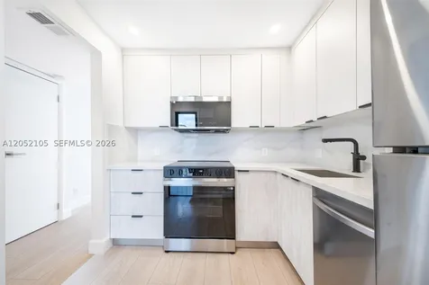 20400 W Country Club Drive Aventura FL 33180